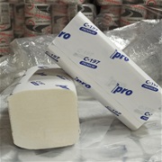 Полотенца бумажные V 200л 2 сл. белые Premium РТ-2-200 V 22*21см